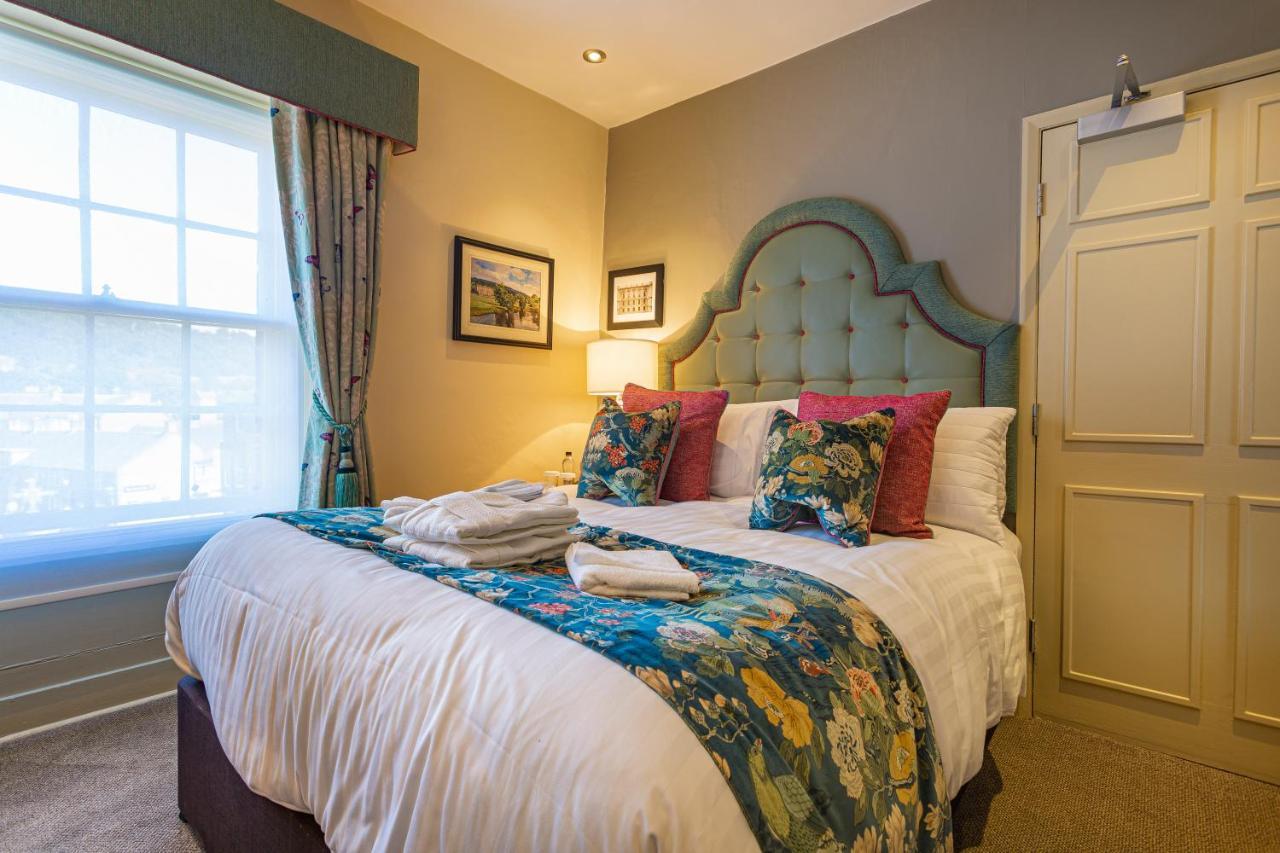 The Rutland Arms Hotel, Bakewell, Derbyshire Bagian luar foto