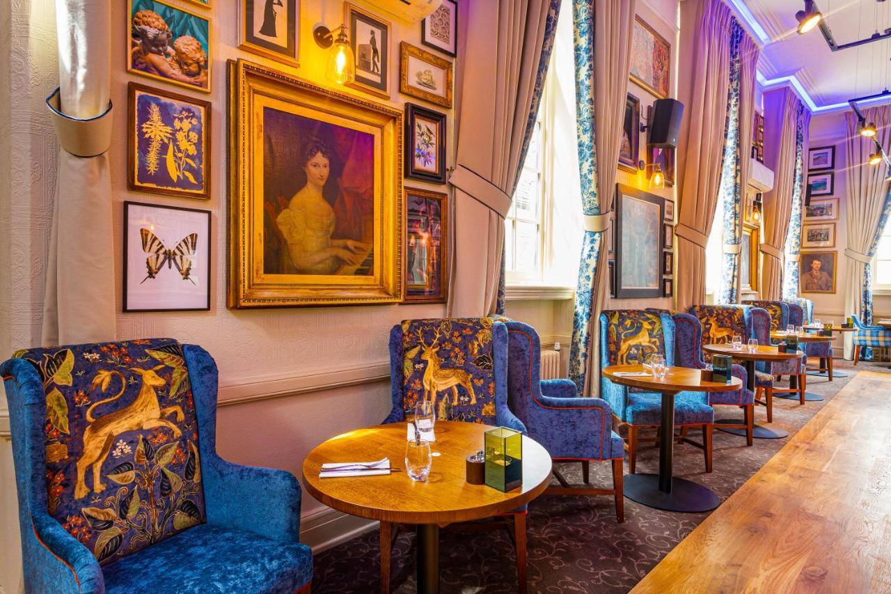The Rutland Arms Hotel, Bakewell, Derbyshire Bagian luar foto