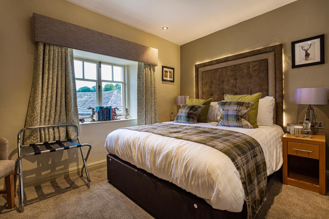 The Rutland Arms Hotel, Bakewell, Derbyshire Bagian luar foto