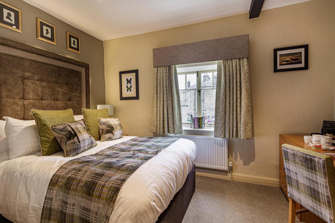 The Rutland Arms Hotel, Bakewell, Derbyshire Bagian luar foto