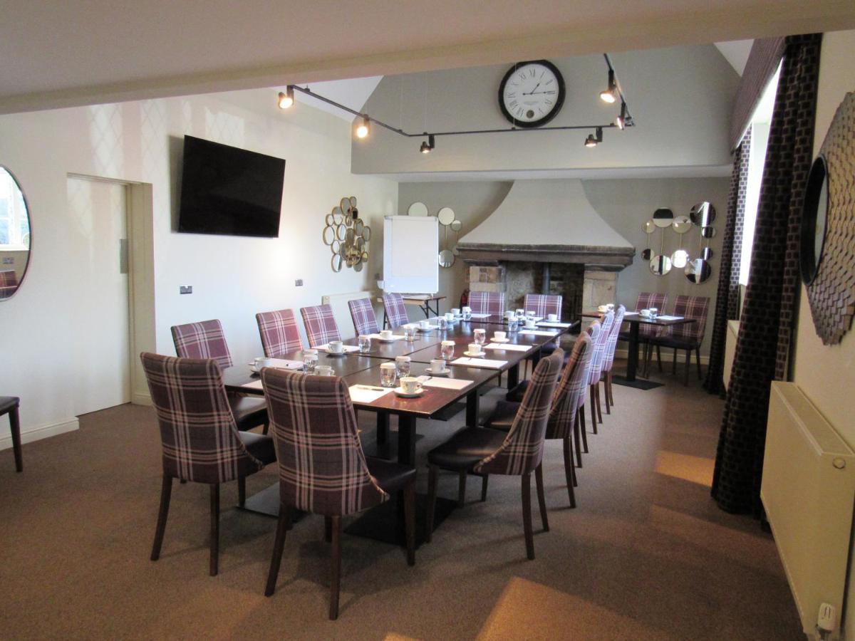 The Rutland Arms Hotel, Bakewell, Derbyshire Bagian luar foto