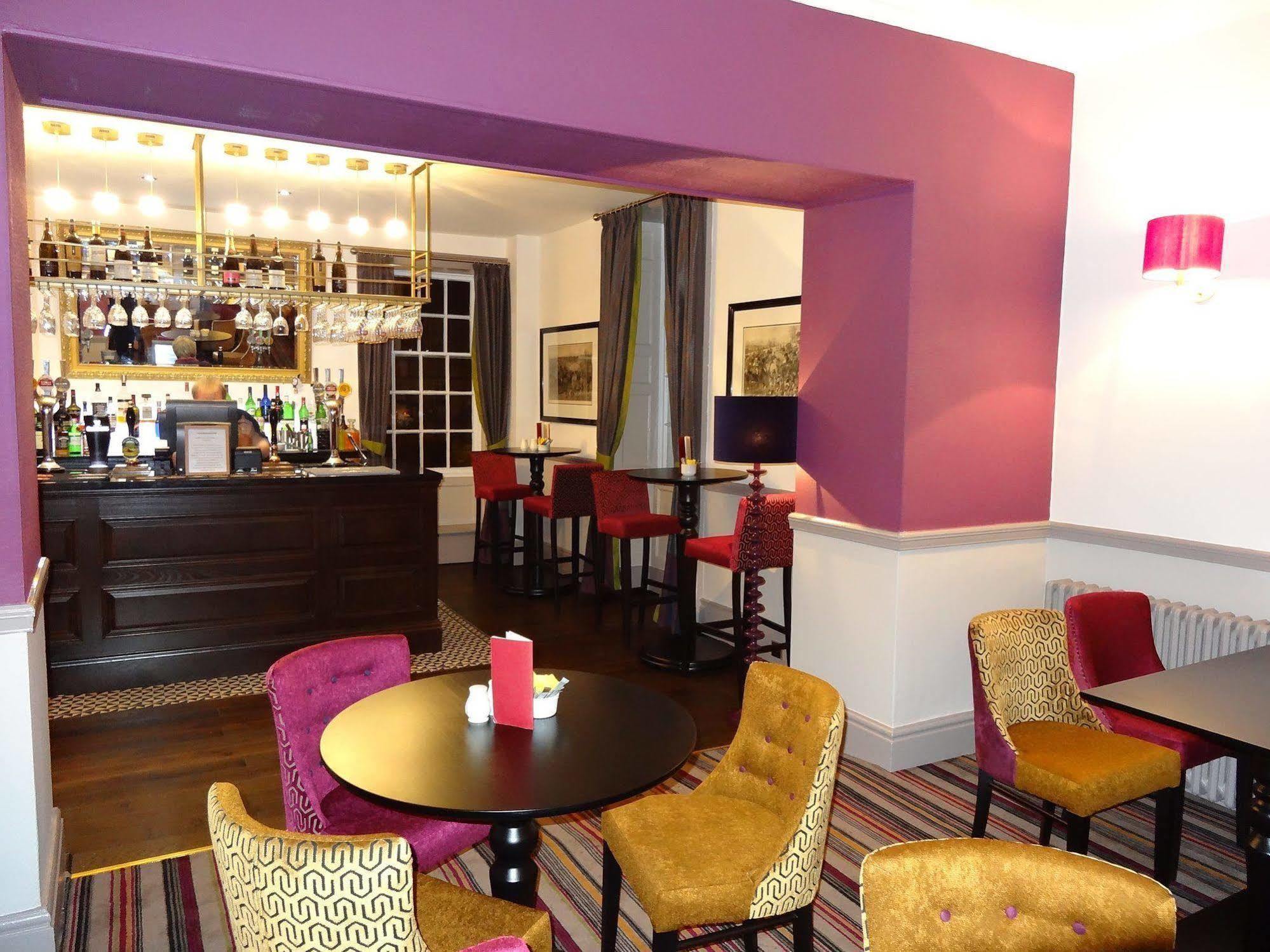 The Rutland Arms Hotel, Bakewell, Derbyshire Bagian luar foto